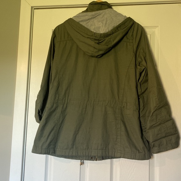 Spring Jacket - Picture 6 of 7